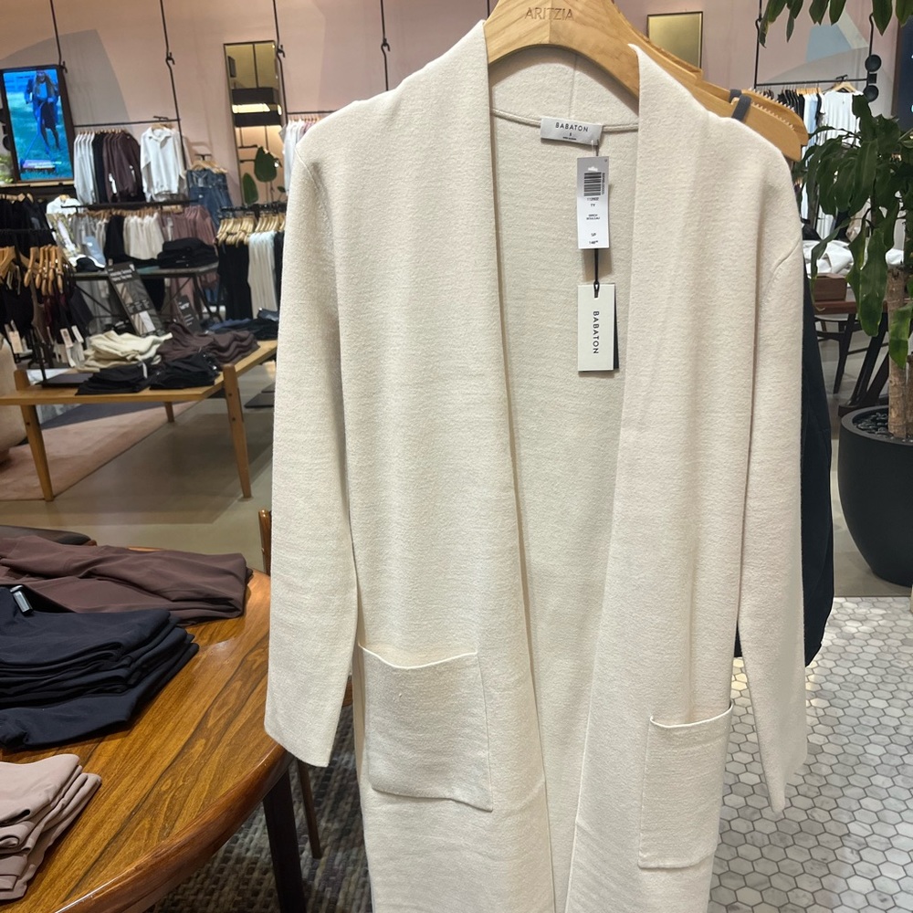 NWOT Aritzia Duster Small Beige